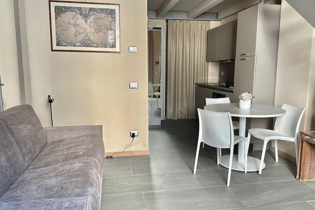 Couple'S Dream Loft 100Mt From Duomo And Lake โกโม ภายนอก รูปภาพ